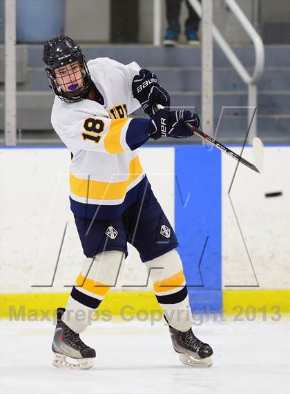 Thumbnail 3 in Notre Dame-Fairfield vs. Simsbury (CIAC Division I First Round) photogallery.