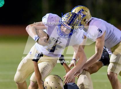 Thumbnail 3 in Tivy @ Seguin photogallery.