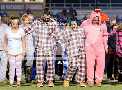 Thumbnail 3 in Tivy @ Seguin photogallery.