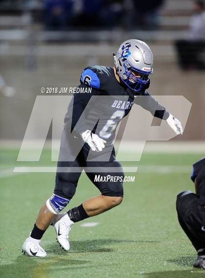 Thumbnail 1 in Lampasas vs. La Vernia (UIL 4A Area Playoff) photogallery.
