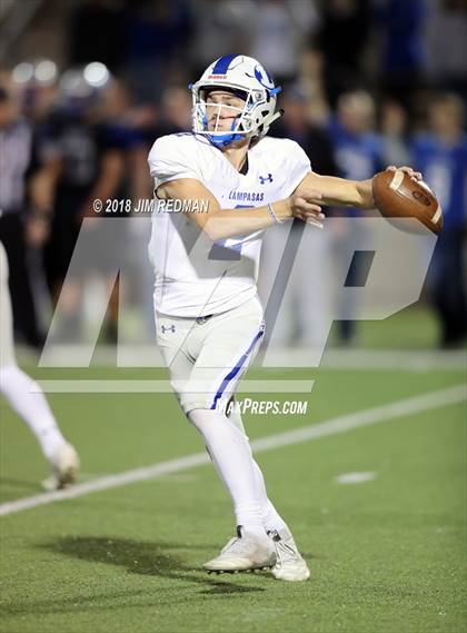 Thumbnail 1 in Lampasas vs. La Vernia (UIL 4A Area Playoff) photogallery.