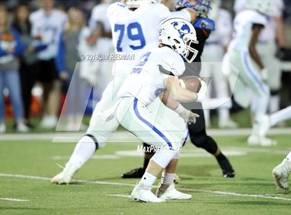 Thumbnail 1 in Lampasas vs. La Vernia (UIL 4A Area Playoff) photogallery.