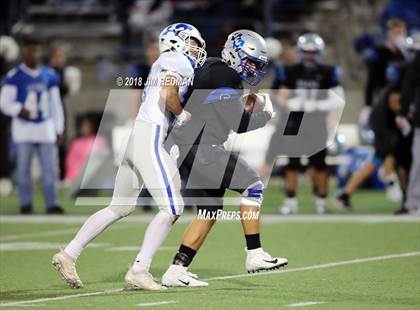 Thumbnail 2 in Lampasas vs. La Vernia (UIL 4A Area Playoff) photogallery.