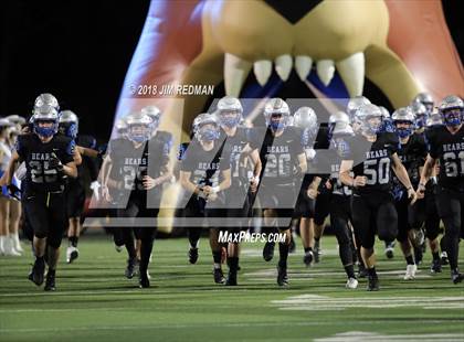 Thumbnail 3 in Lampasas vs. La Vernia (UIL 4A Area Playoff) photogallery.