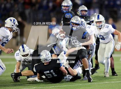 Thumbnail 1 in Lampasas vs. La Vernia (UIL 4A Area Playoff) photogallery.