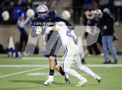 Thumbnail 1 in Lampasas vs. La Vernia (UIL 4A Area Playoff) photogallery.