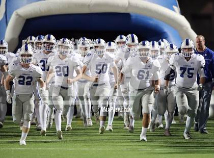 Thumbnail 2 in Lampasas vs. La Vernia (UIL 4A Area Playoff) photogallery.