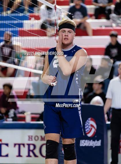 Thumbnail 2 in Regis Groff vs. Severance (CHSAA 4A Round 2) photogallery.