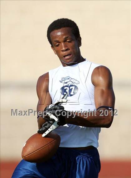 Thumbnail 2 in McNeil vs Stony Point (IFAF USA Football 7-on-7 Tournament) photogallery.