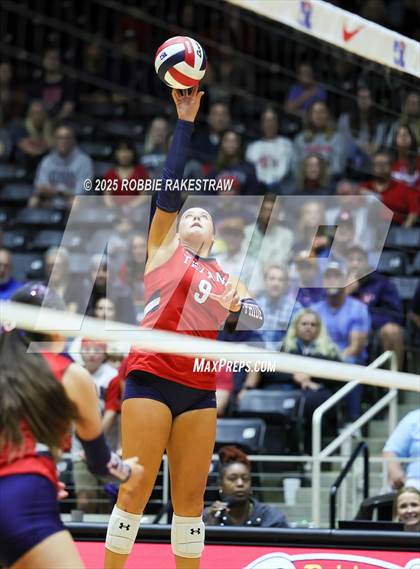 Thumbnail 3 in Wimberley vs. Eagle Mountain (UIL 4A D2 Volleyball Final) photogallery.