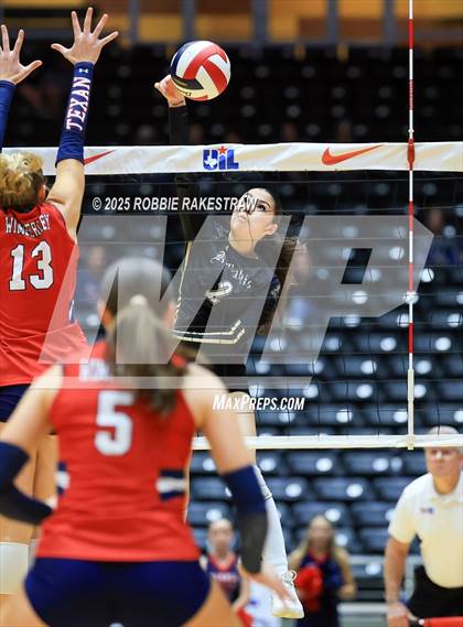 Thumbnail 3 in Wimberley vs. Eagle Mountain (UIL 4A D2 Volleyball Final) photogallery.