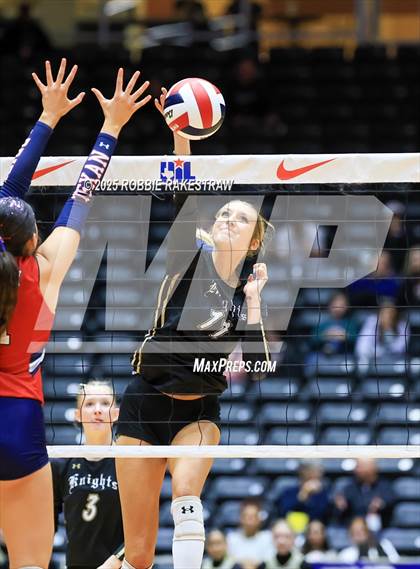 Thumbnail 1 in Wimberley vs. Eagle Mountain (UIL 4A D2 Volleyball Final) photogallery.