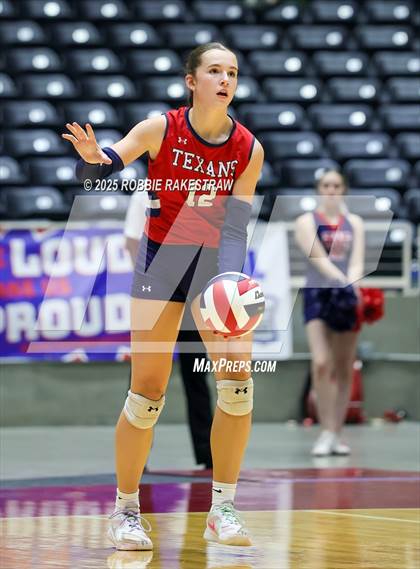Thumbnail 3 in Wimberley vs. Eagle Mountain (UIL 4A D2 Volleyball Final) photogallery.