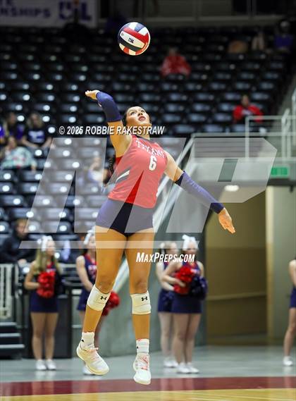 Thumbnail 3 in Wimberley vs. Eagle Mountain (UIL 4A D2 Volleyball Final) photogallery.