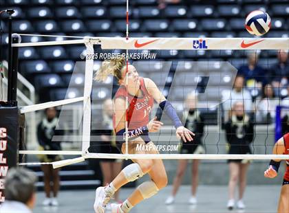 Thumbnail 3 in Wimberley vs. Eagle Mountain (UIL 4A D2 Volleyball Final) photogallery.