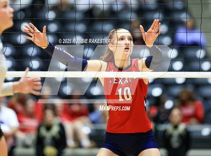 Thumbnail 3 in Wimberley vs. Eagle Mountain (UIL 4A D2 Volleyball Final) photogallery.