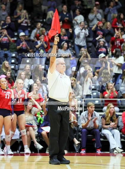 Thumbnail 2 in Wimberley vs. Eagle Mountain (UIL 4A D2 Volleyball Final) photogallery.