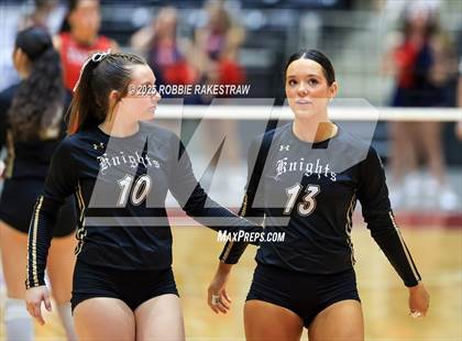 Thumbnail 3 in Wimberley vs. Eagle Mountain (UIL 4A D2 Volleyball Final) photogallery.