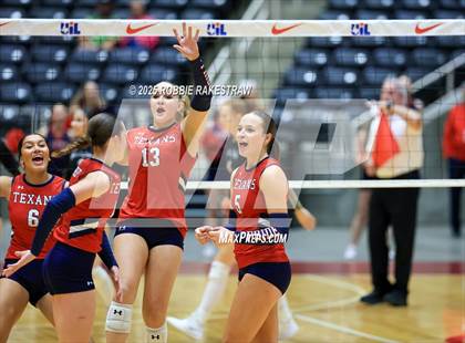 Thumbnail 3 in Wimberley vs. Eagle Mountain (UIL 4A D2 Volleyball Final) photogallery.
