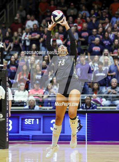 Thumbnail 1 in Wimberley vs. Eagle Mountain (UIL 4A D2 Volleyball Final) photogallery.
