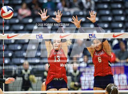 Thumbnail 2 in Wimberley vs. Eagle Mountain (UIL 4A D2 Volleyball Final) photogallery.