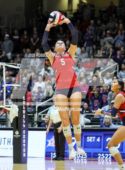 Thumbnail 1 in Wimberley vs. Eagle Mountain (UIL 4A D2 Volleyball Final) photogallery.