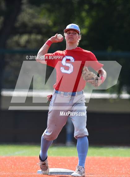 Thumbnail 3 in South Salem vs Jesuit (OSAA 6A Semifinal) photogallery.