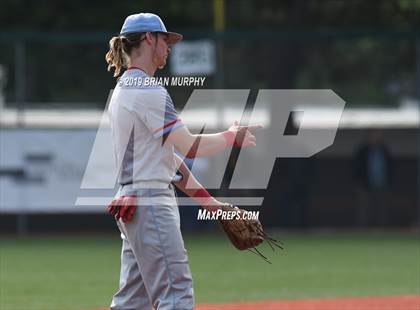 Thumbnail 3 in South Salem vs Jesuit (OSAA 6A Semifinal) photogallery.