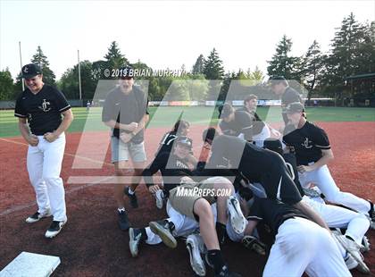 Thumbnail 1 in South Salem vs Jesuit (OSAA 6A Semifinal) photogallery.