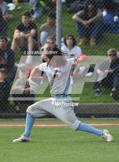Thumbnail 1 in South Salem vs Jesuit (OSAA 6A Semifinal) photogallery.