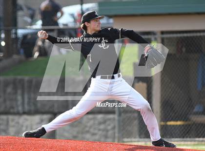 Thumbnail 3 in South Salem vs Jesuit (OSAA 6A Semifinal) photogallery.