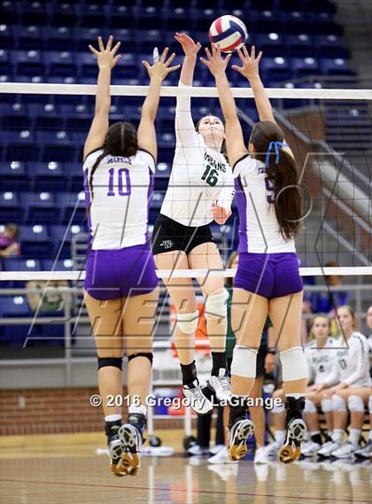 Thumbnail 2 in Waxahachie vs. Franklin photogallery.