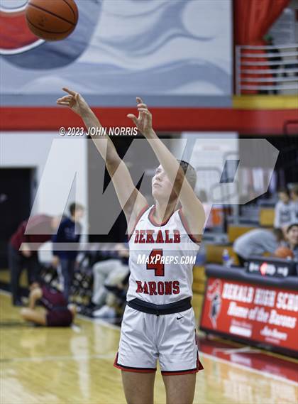 Thumbnail 2 in Garrett @ DeKalb photogallery.
