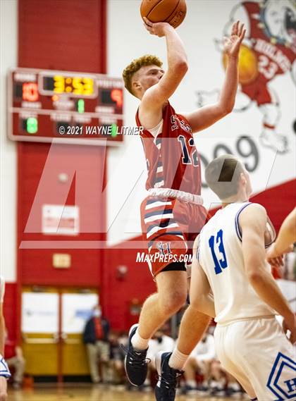 Thumbnail 1 in St. Henry vs Highlands (ninth region semifinal) photogallery.