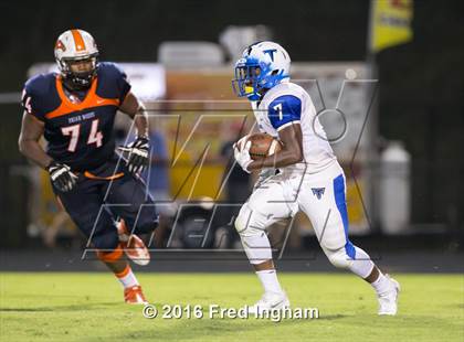 Thumbnail 1 in Tuscarora @ Briar Woods photogallery.