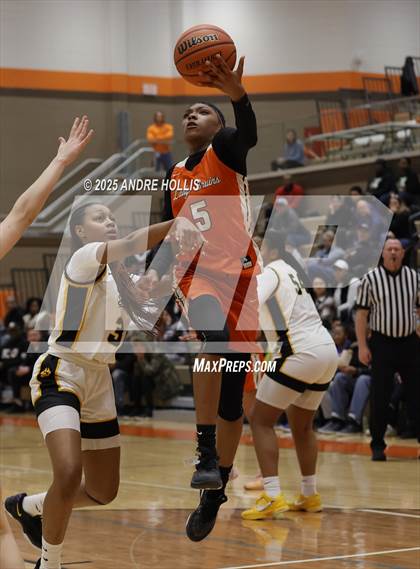 Thumbnail 1 in Fort Wayne Northrop vs. Fort Wayne Snider photogallery.