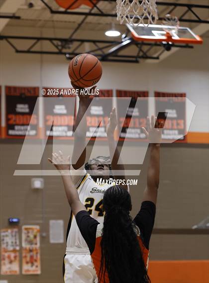 Thumbnail 3 in Fort Wayne Northrop vs. Fort Wayne Snider photogallery.