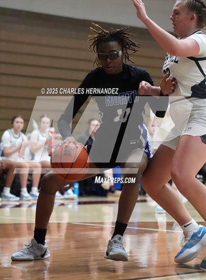 Thumbnail 2 in Barbers Hill vs. North Crowley (Aggieland Invitational) photogallery.