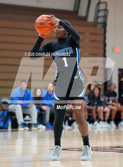 Thumbnail 3 in Barbers Hill vs. North Crowley (Aggieland Invitational) photogallery.