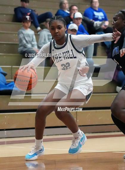 Thumbnail 1 in Barbers Hill vs. North Crowley (Aggieland Invitational) photogallery.