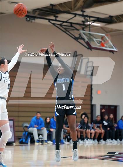 Thumbnail 3 in Barbers Hill vs. North Crowley (Aggieland Invitational) photogallery.