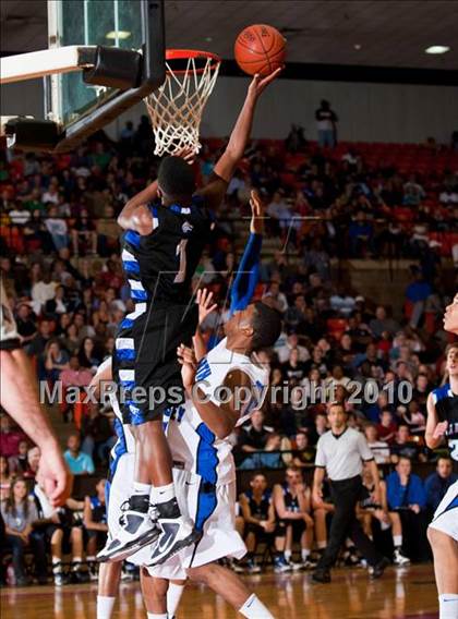 Thumbnail 3 in North Crowley vs. Plano West (Texas 5A Region 1 Semifinal) photogallery.