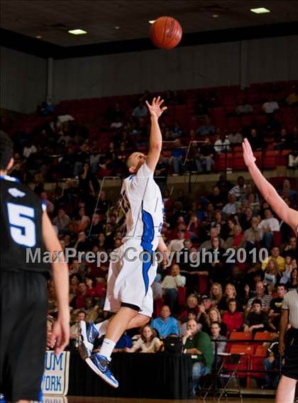 Thumbnail 1 in North Crowley vs. Plano West (Texas 5A Region 1 Semifinal) photogallery.