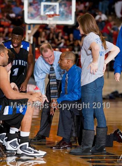 Thumbnail 2 in North Crowley vs. Plano West (Texas 5A Region 1 Semifinal) photogallery.