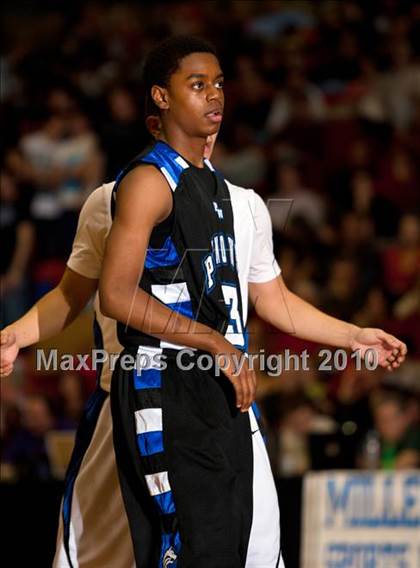 Thumbnail 3 in North Crowley vs. Plano West (Texas 5A Region 1 Semifinal) photogallery.