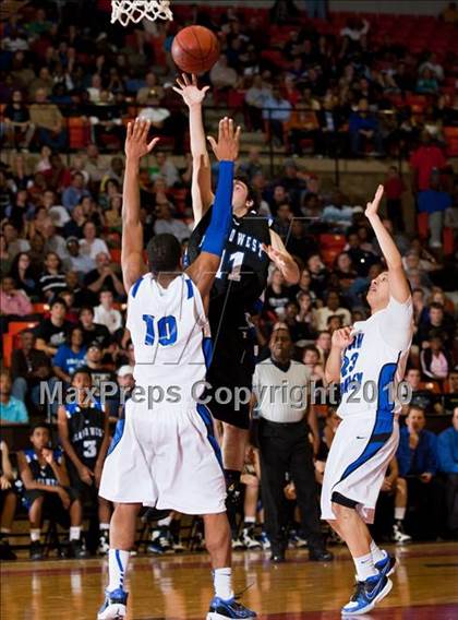 Thumbnail 3 in North Crowley vs. Plano West (Texas 5A Region 1 Semifinal) photogallery.