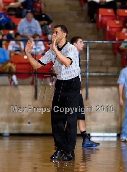 Thumbnail 2 in North Crowley vs. Plano West (Texas 5A Region 1 Semifinal) photogallery.