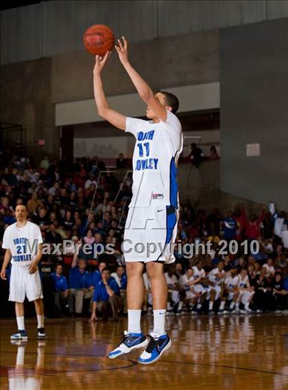 Thumbnail 1 in North Crowley vs. Plano West (Texas 5A Region 1 Semifinal) photogallery.