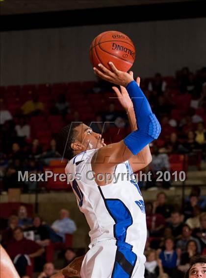 Thumbnail 1 in North Crowley vs. Plano West (Texas 5A Region 1 Semifinal) photogallery.