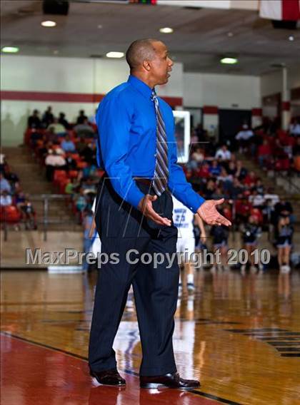 Thumbnail 1 in North Crowley vs. Plano West (Texas 5A Region 1 Semifinal) photogallery.